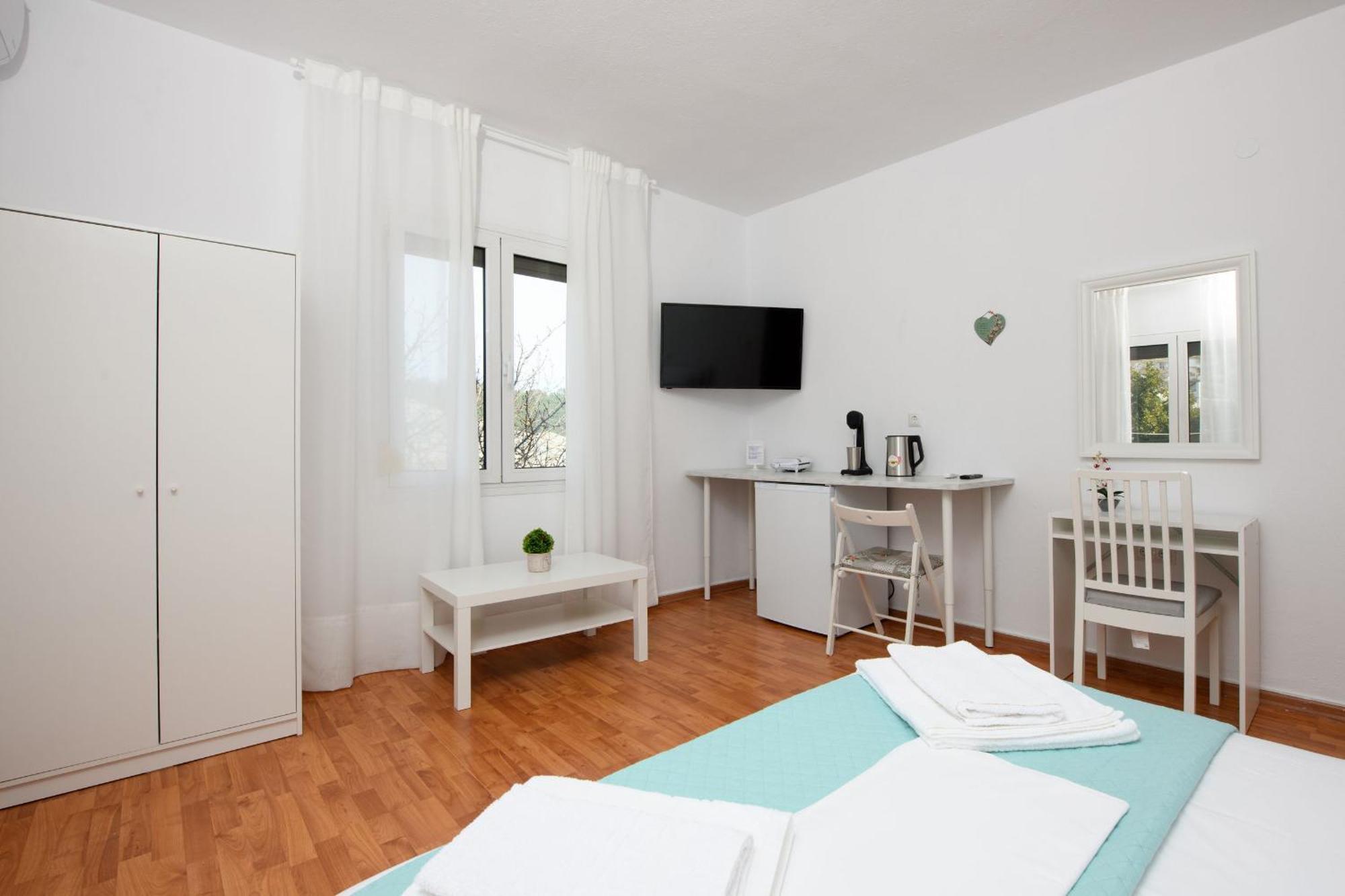 Whitegold Apartments Panagia Panagia  Exterior photo